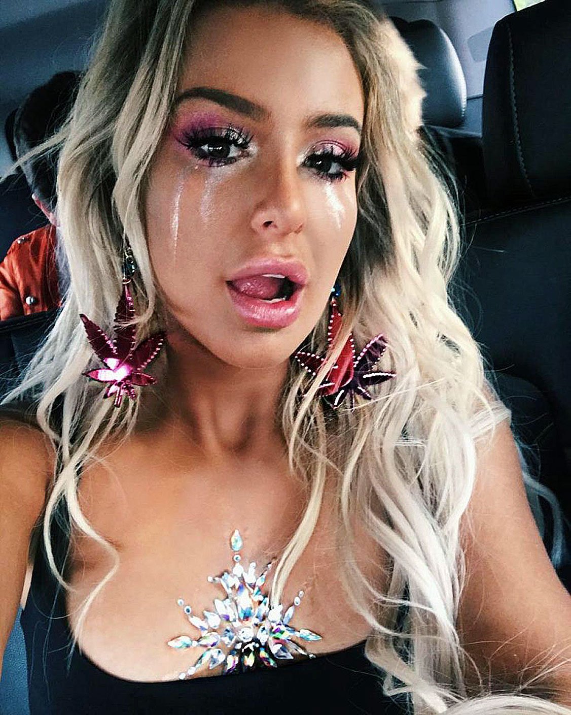 Tana Mongeau Nude Pics And Leaked Porn nude – Leaked Diaries