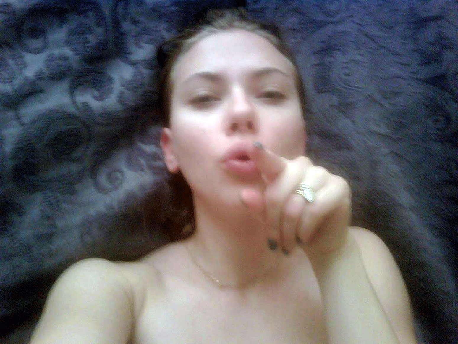 Scarlett Johansson Nude Leaked Pics.