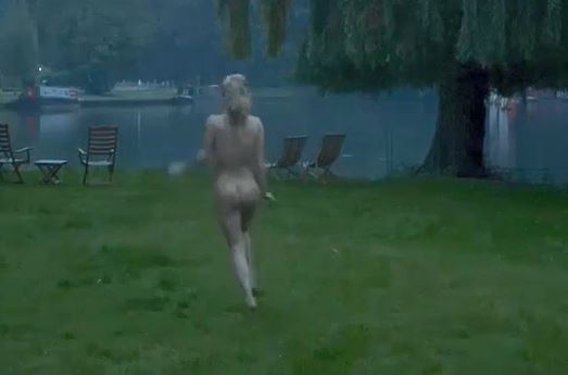 Vanessa Kirby Naked