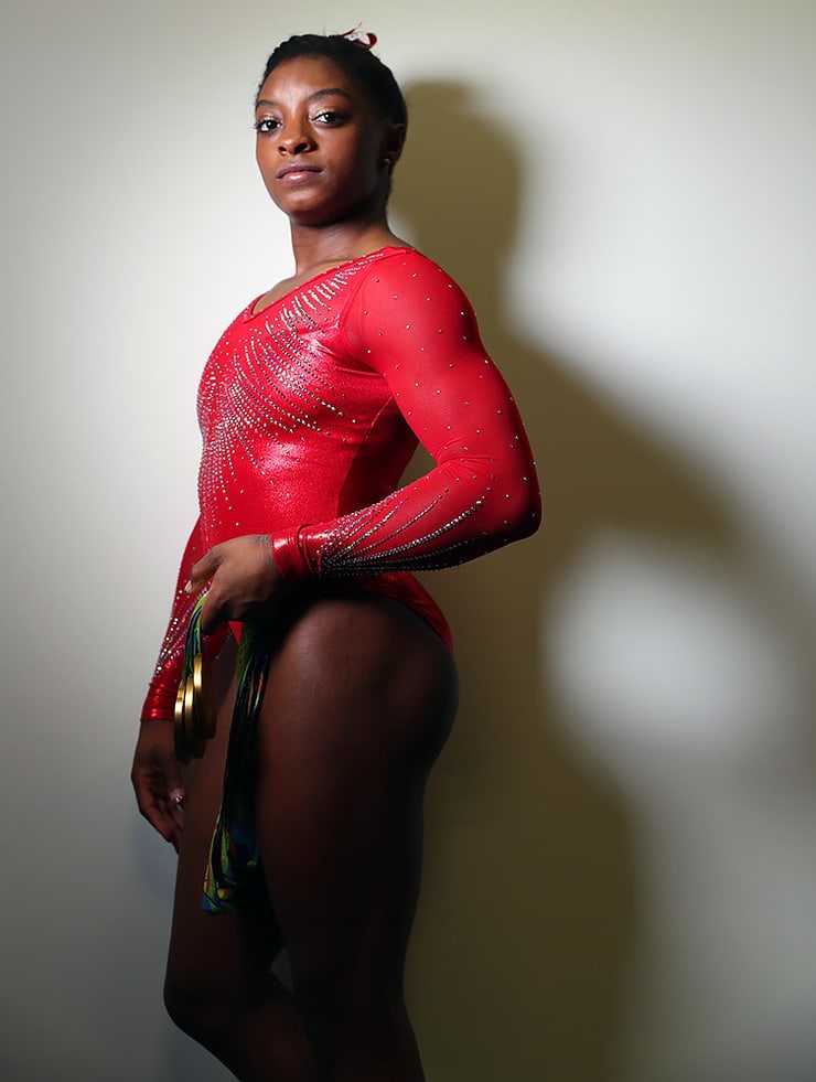 Only sexy ass pictures of Simone Biles.