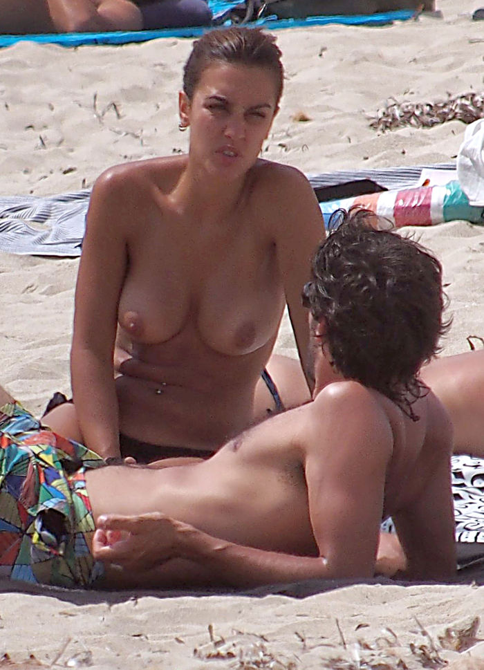 Megan Montaner viral nude topless photos.