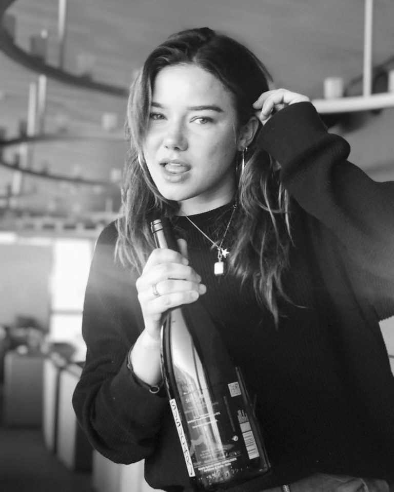 Hanna Mangan-Lawrence Nude: Such A Perfect Little Body – Leaked Diaries