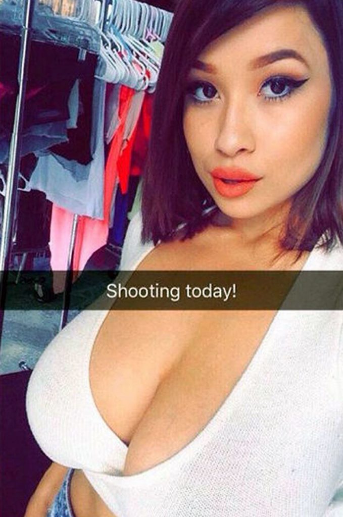 Instagram model uses nude photos to raise money for 