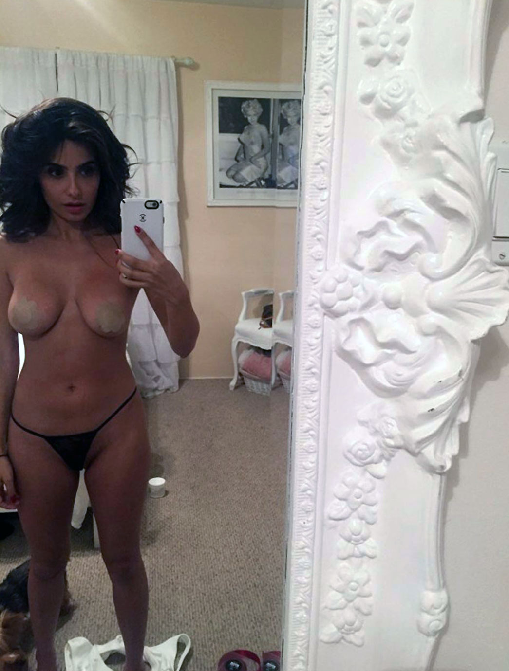 Big Mature Tits - Mikaela Hoover Nude Leaked Photos.