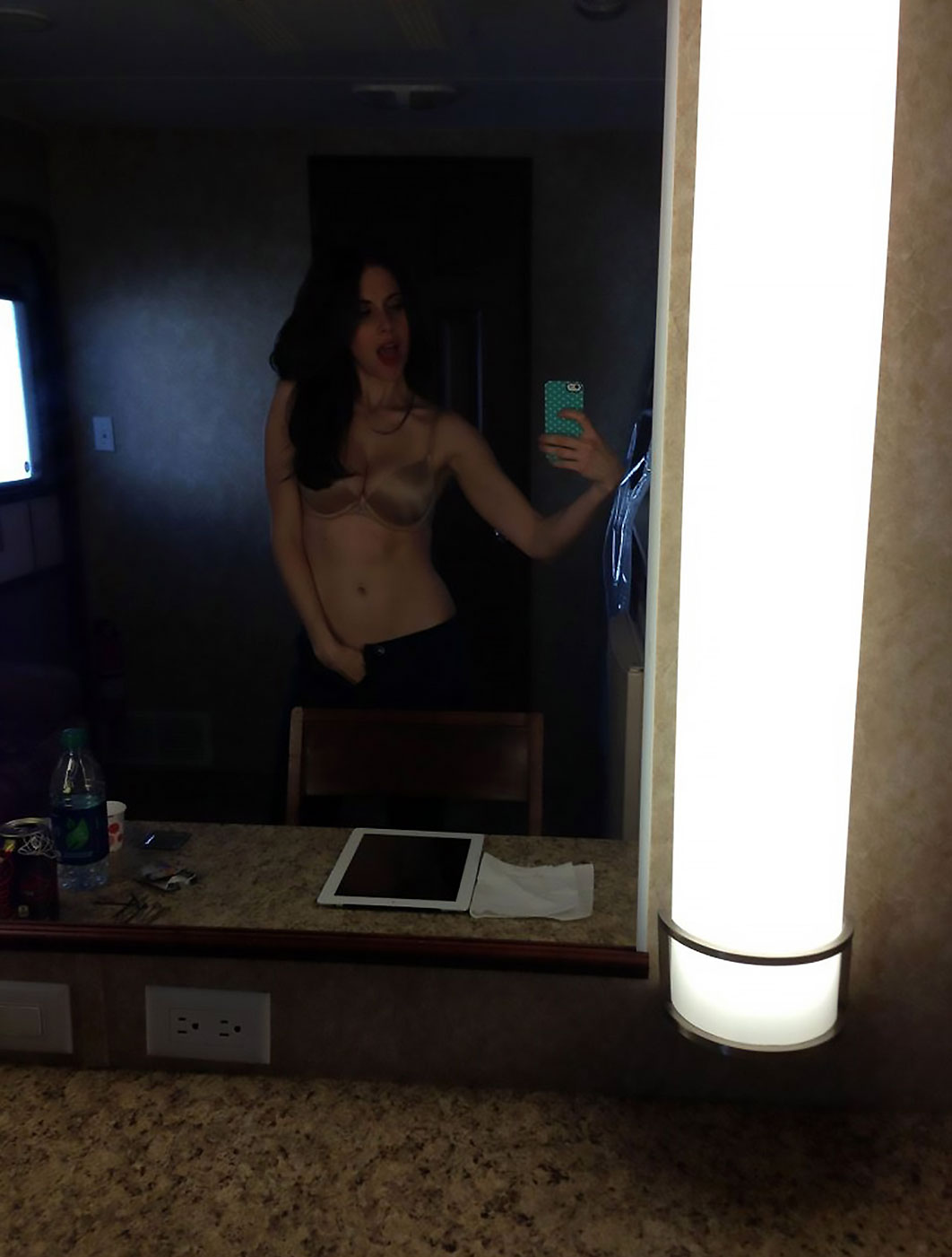 Alison Brie nude leaked 11