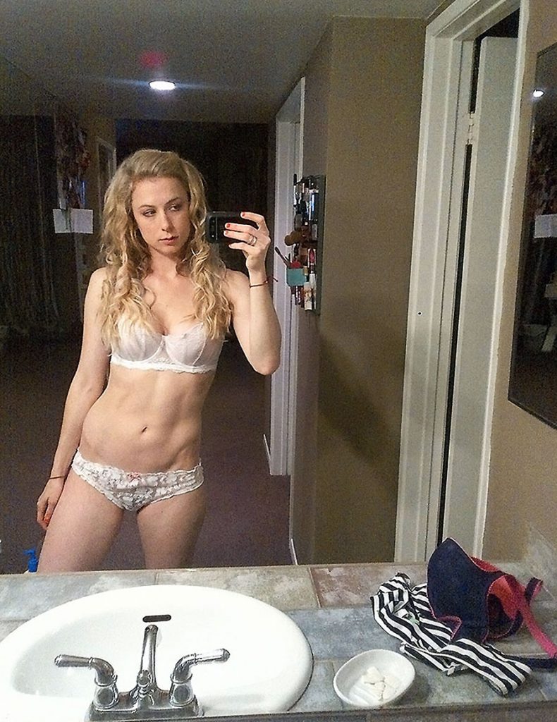 Leaked nude iliza shlesinger Iliza Shlesinger