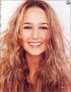 Leelee Sobieski Great Nude Moments Lovely boobs, sexy smile! – Leaked