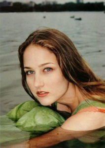 Leelee Sobieski Great Nude Moments Lovely boobs, sexy smile! – Leaked