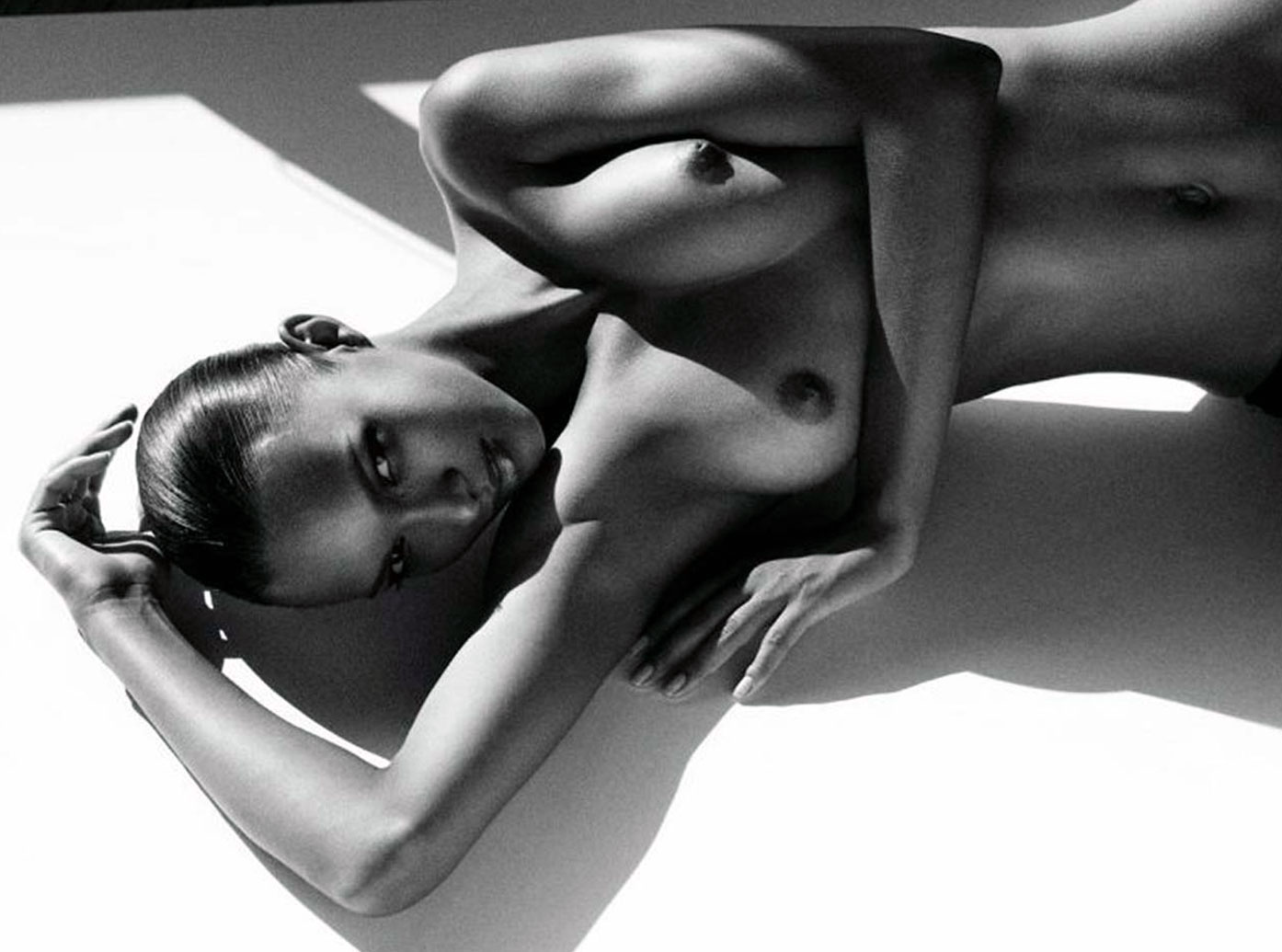 Lais Riberio topless nude hot sexy boobs16 1