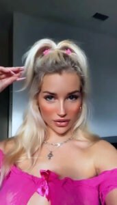 Lottie Moss Naked, Private and Hot Photos – Leaked Diaries