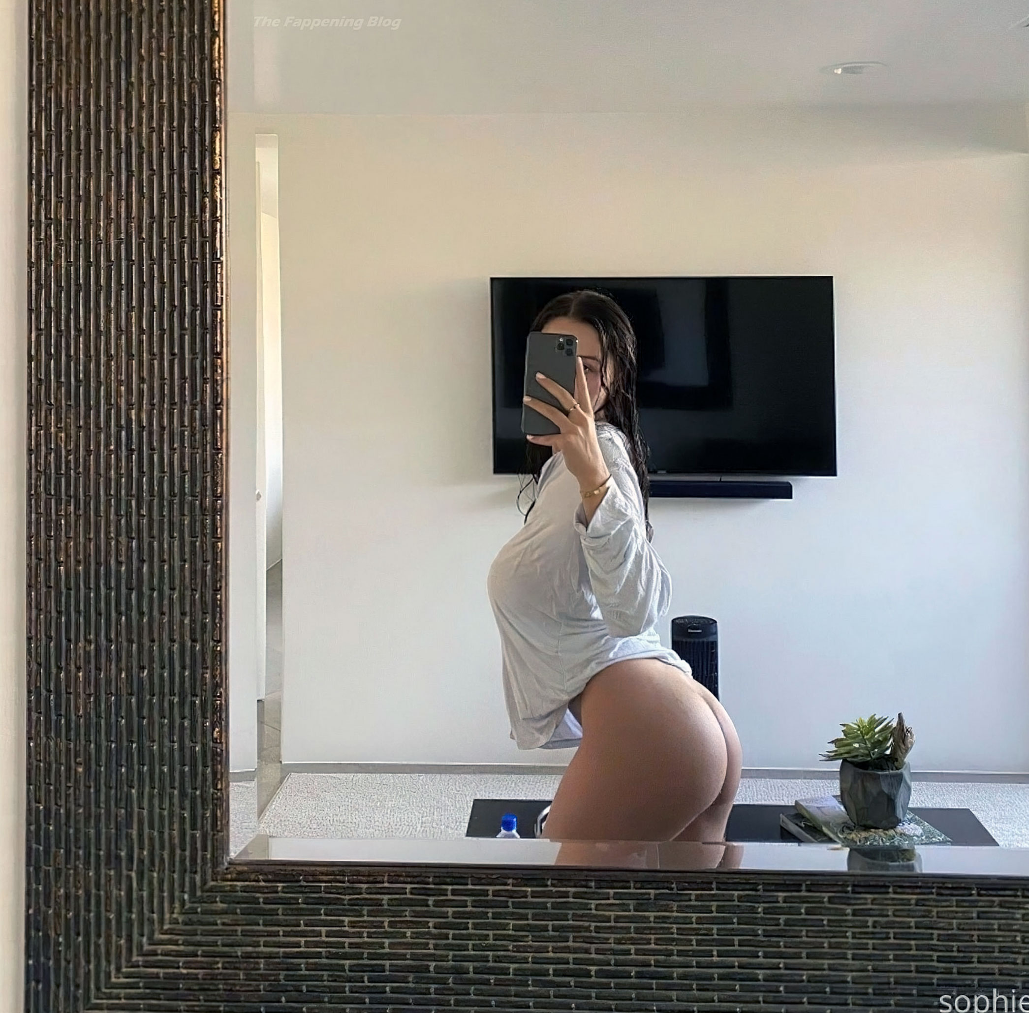 Sophie Mudd naked ass boobs hot