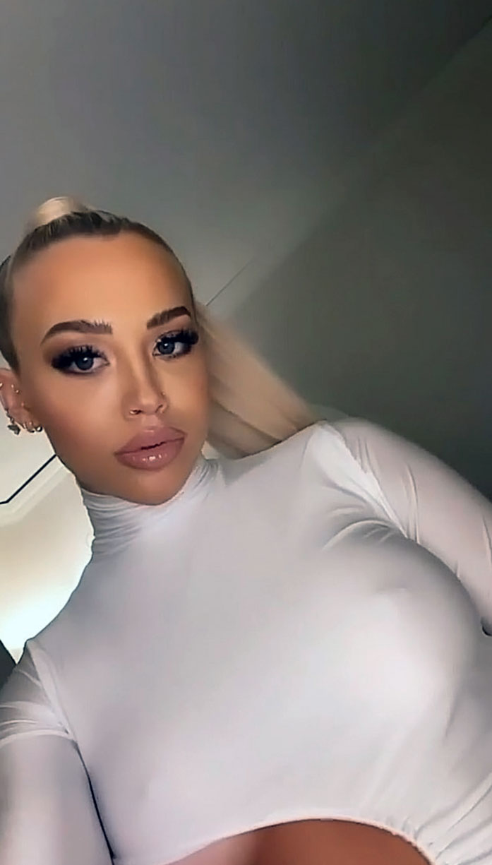 Tammy Hembrow hot ass sexy tits38