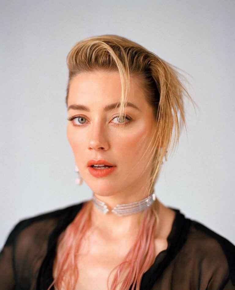 Amber Heard Nude and Caught By Paparazzi Pics nude – Leaked Diaries