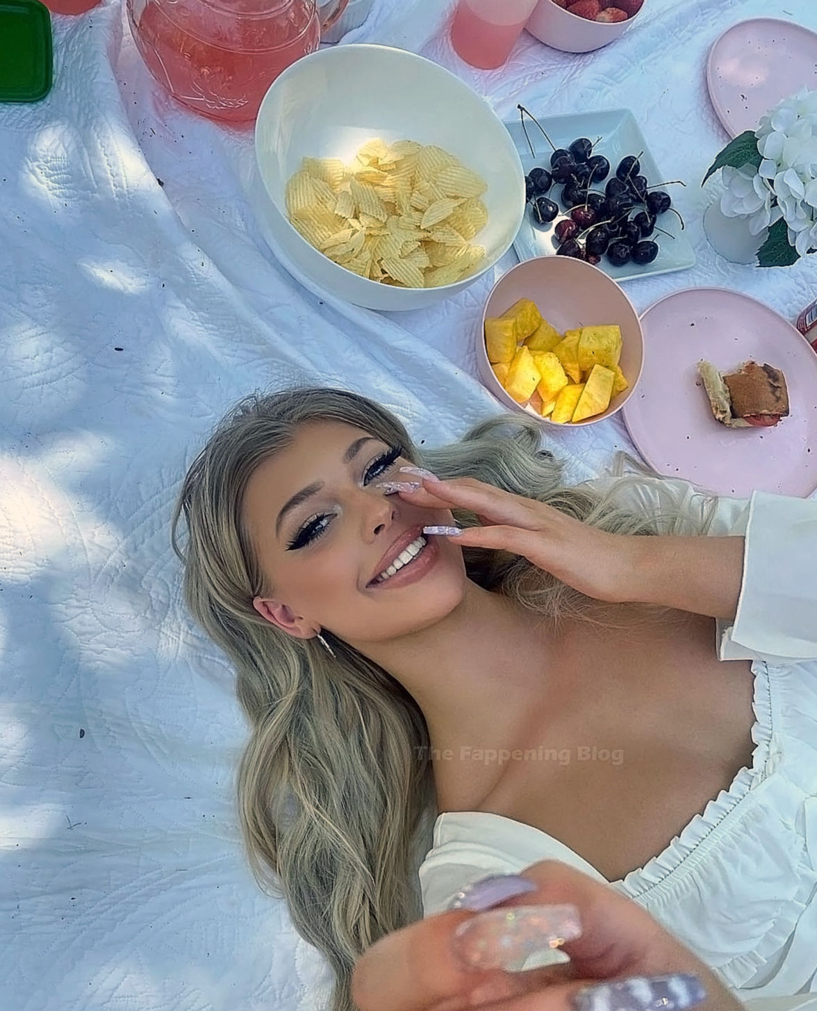 Loren Gray hot topless sexy nude leaked boobs143