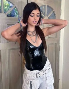 Loren Gray Sexy Bikini and Hot Outfits Photos nude – Leaked Diaries