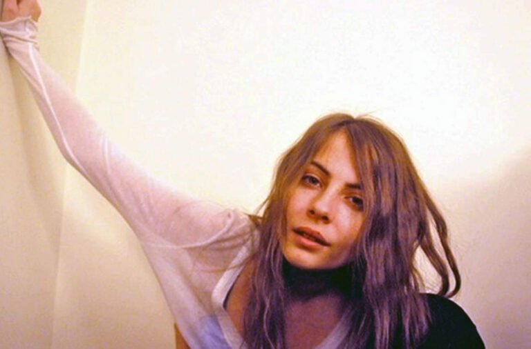 Willa Holland Nude and Sexy Feet Collection nude – Leaked Diaries