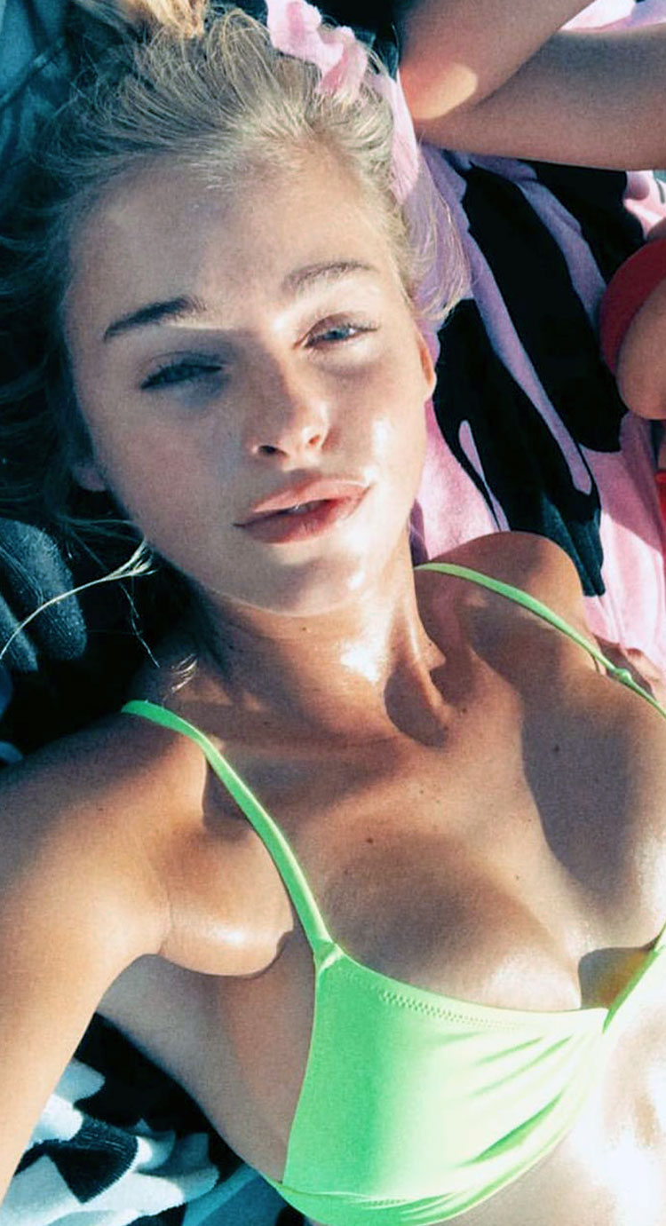 Elizabeth Turner nude leaked sexy topless bikini hot34