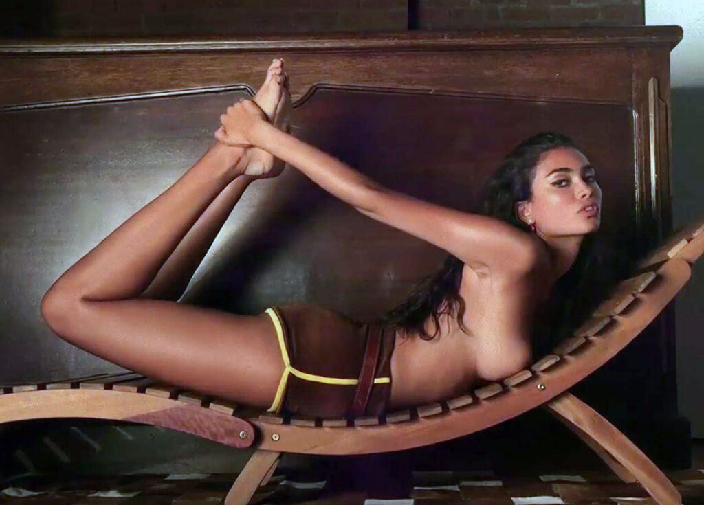 Gale tits kelly Kelly Gale