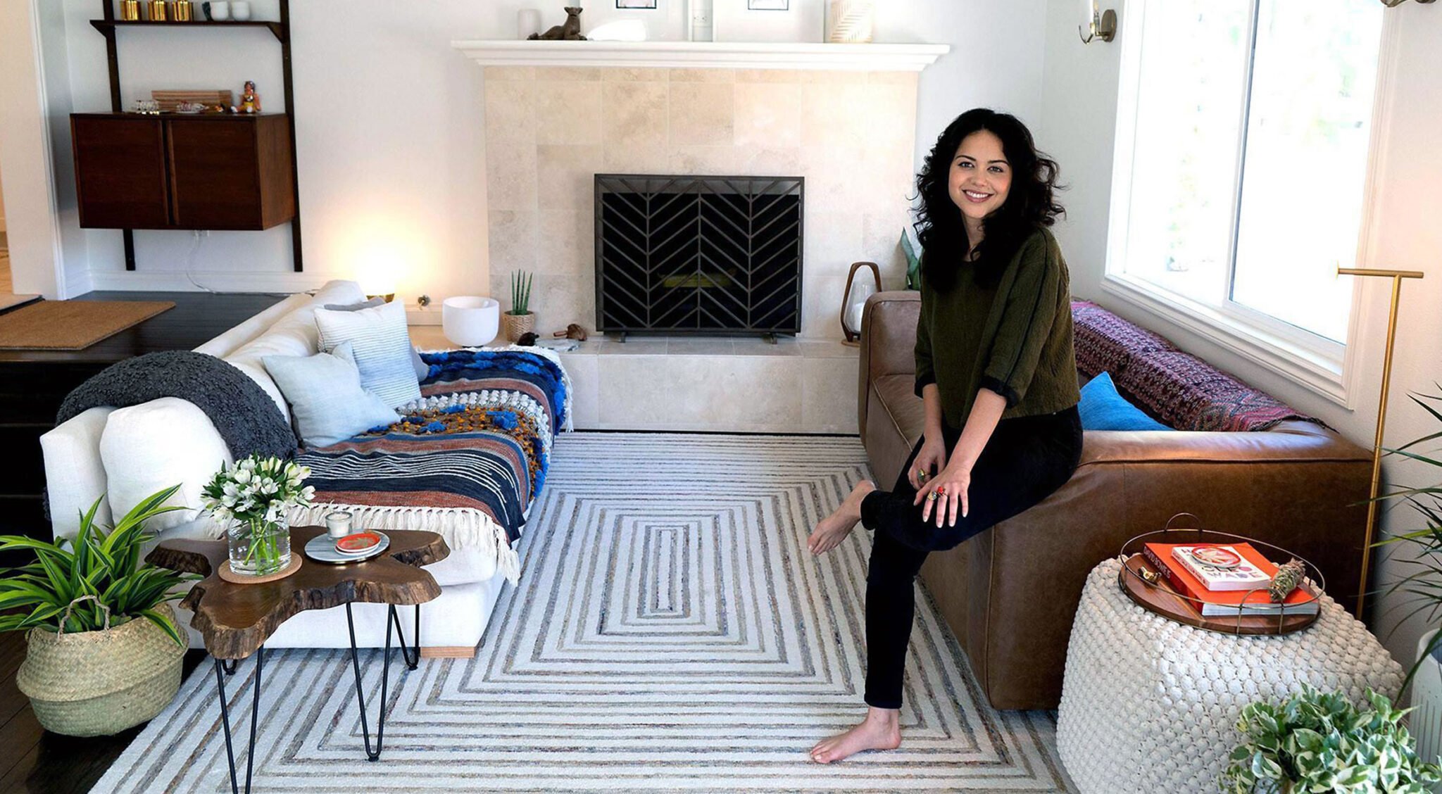 Alyssa Diaz Sexy Pics and Naked Movie Photo nude – Leaked Diaries