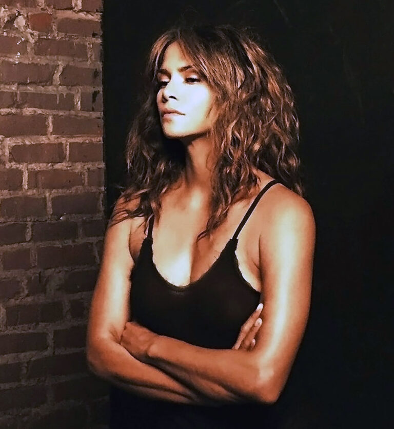 Halle Berry Nude And Sexy Photo Collection Leaked Diaries