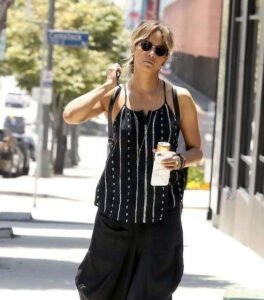Halle Berry Nude and Sexy Photo Collection nude – Leaked Diaries