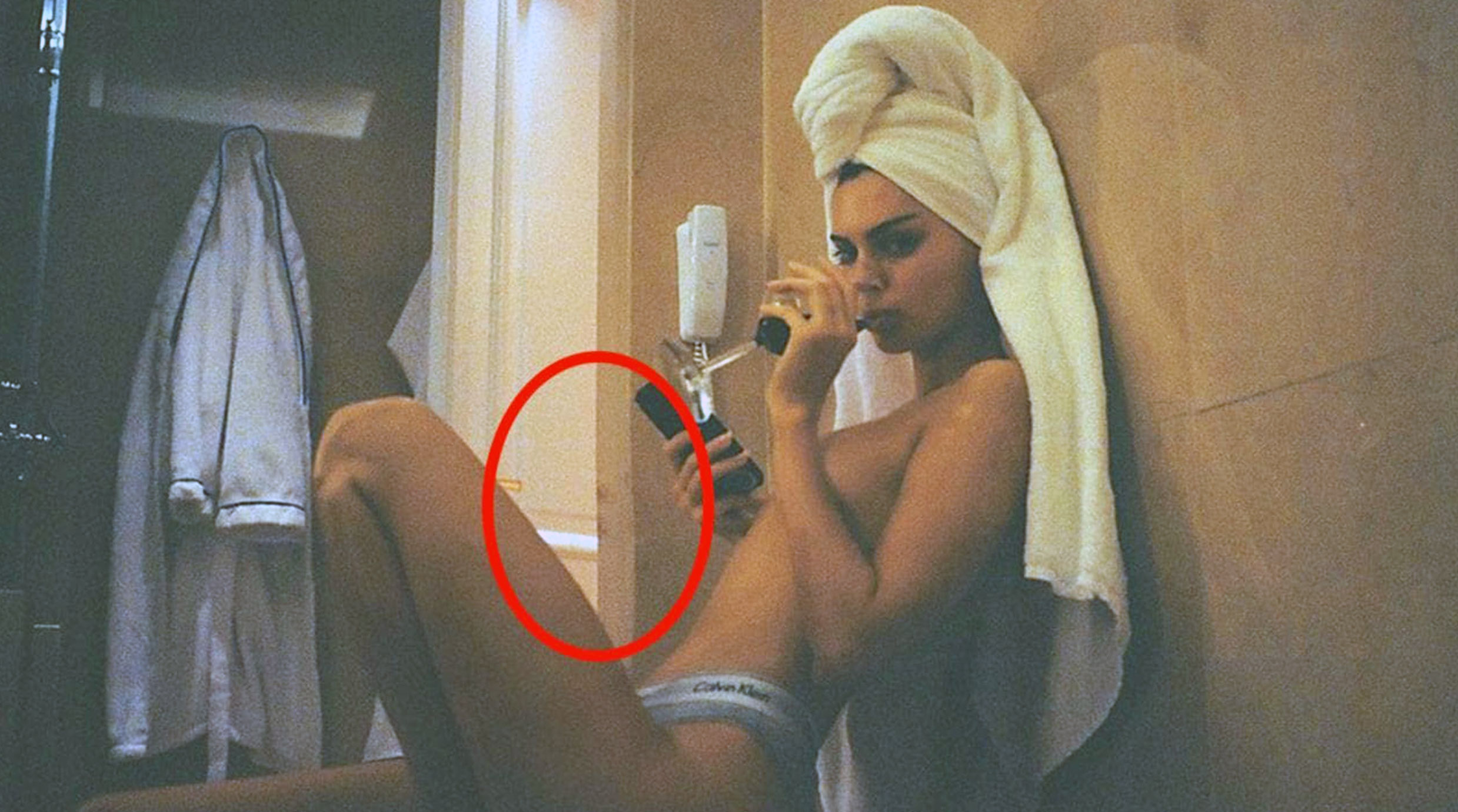 Kendall Jenner nude naked sexy topless pussy hot80