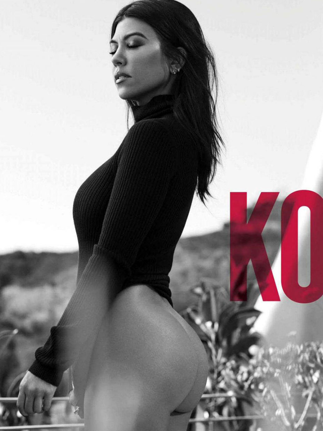 Kourtney Kardashian nude sexy topless hot naked bikini50
