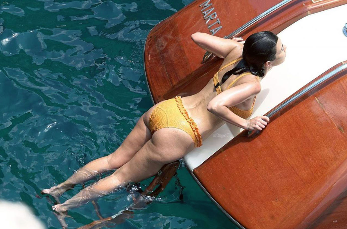 Kourtney Kardashian nude sexy topless hot naked bikini52