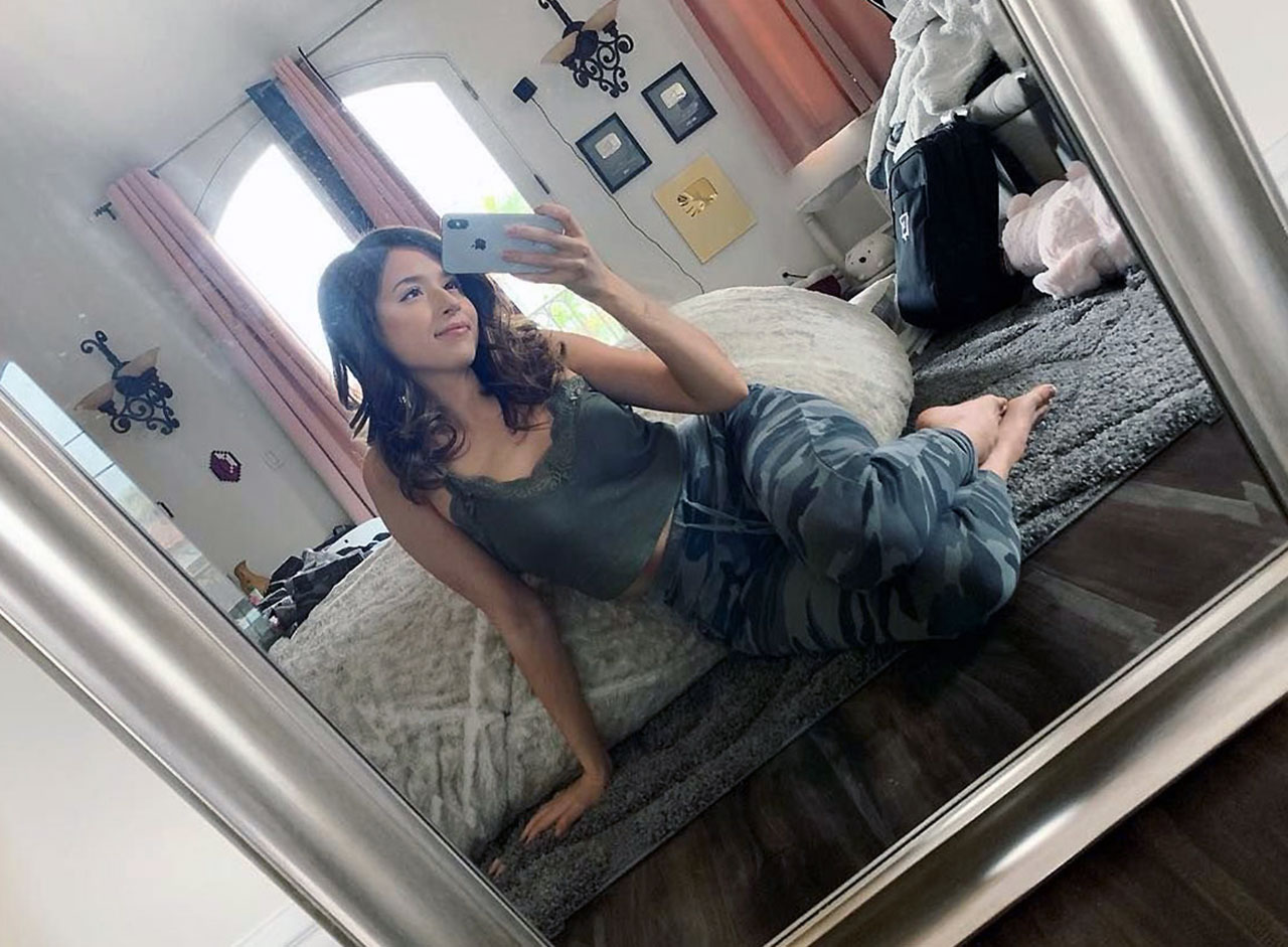 Pokimane naked sexy pussy topless nipples hot58