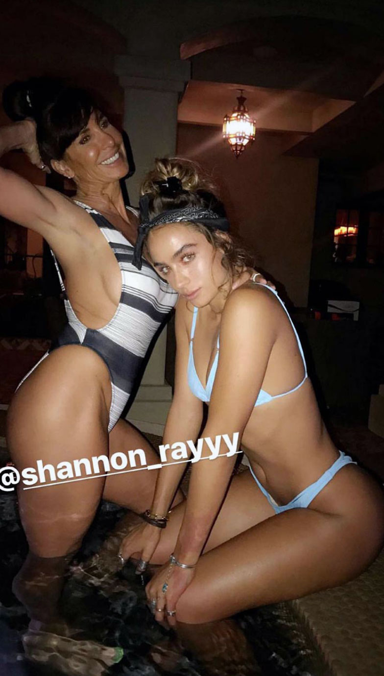Sommer Ray sexy hot butt boobs topless17