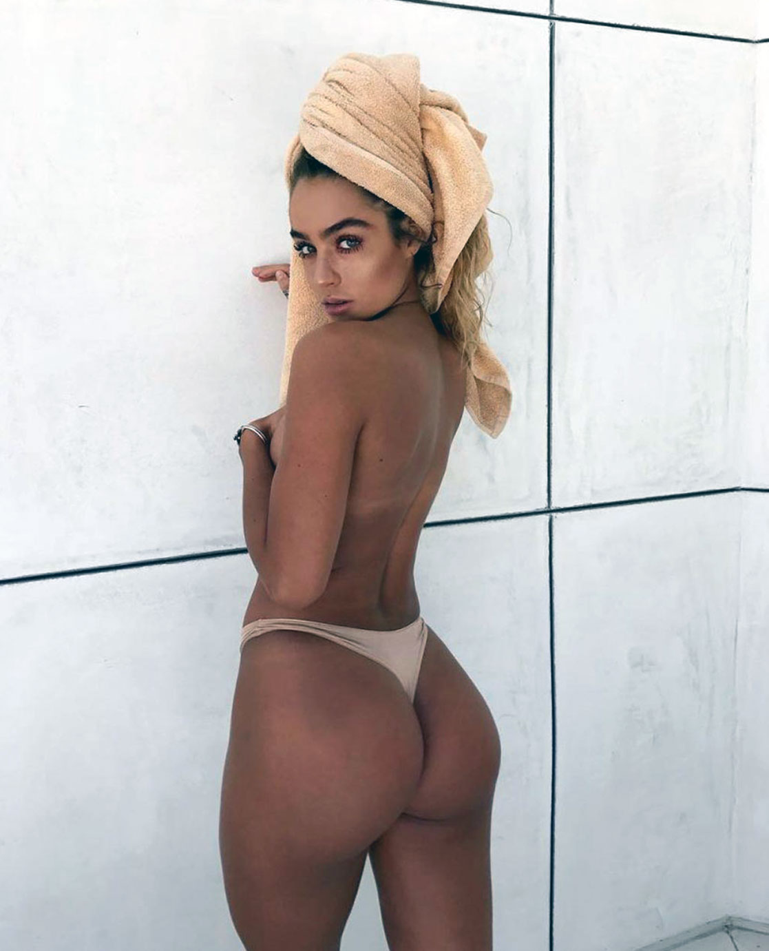 Sommer Ray sexy hot butt boobs topless29