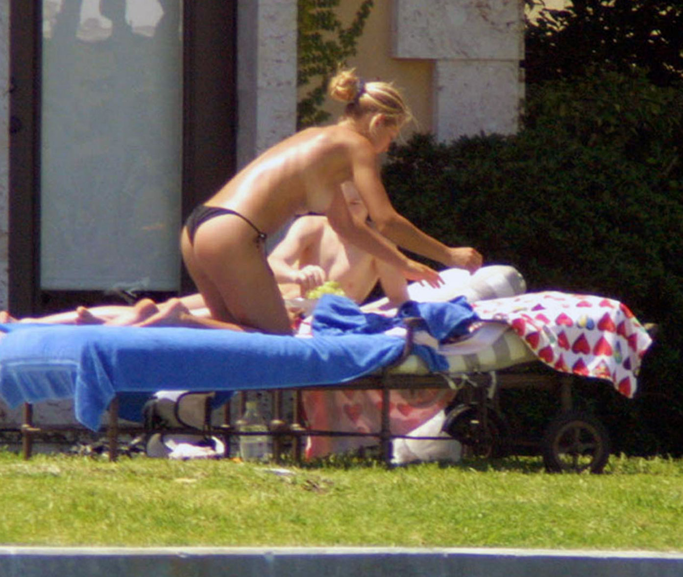 Anna Kournikova nude topless naked sexy feet bikini22