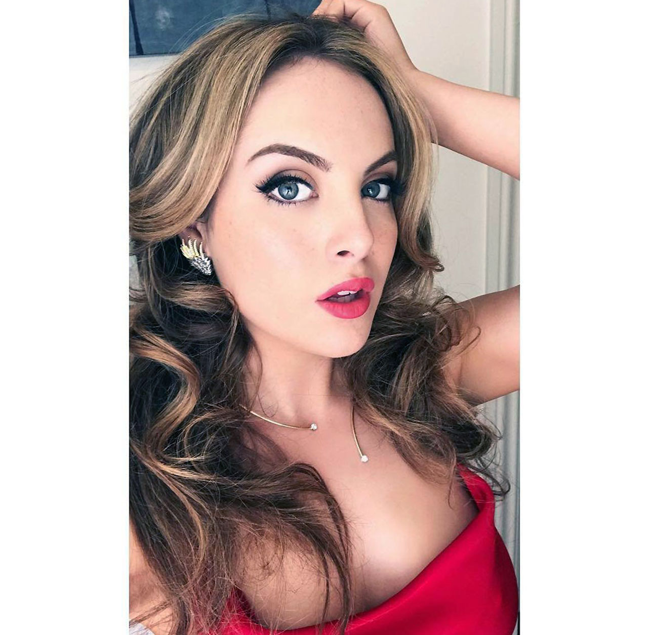 Elizabeth Gillies nude topless leaked naked sexy hot23