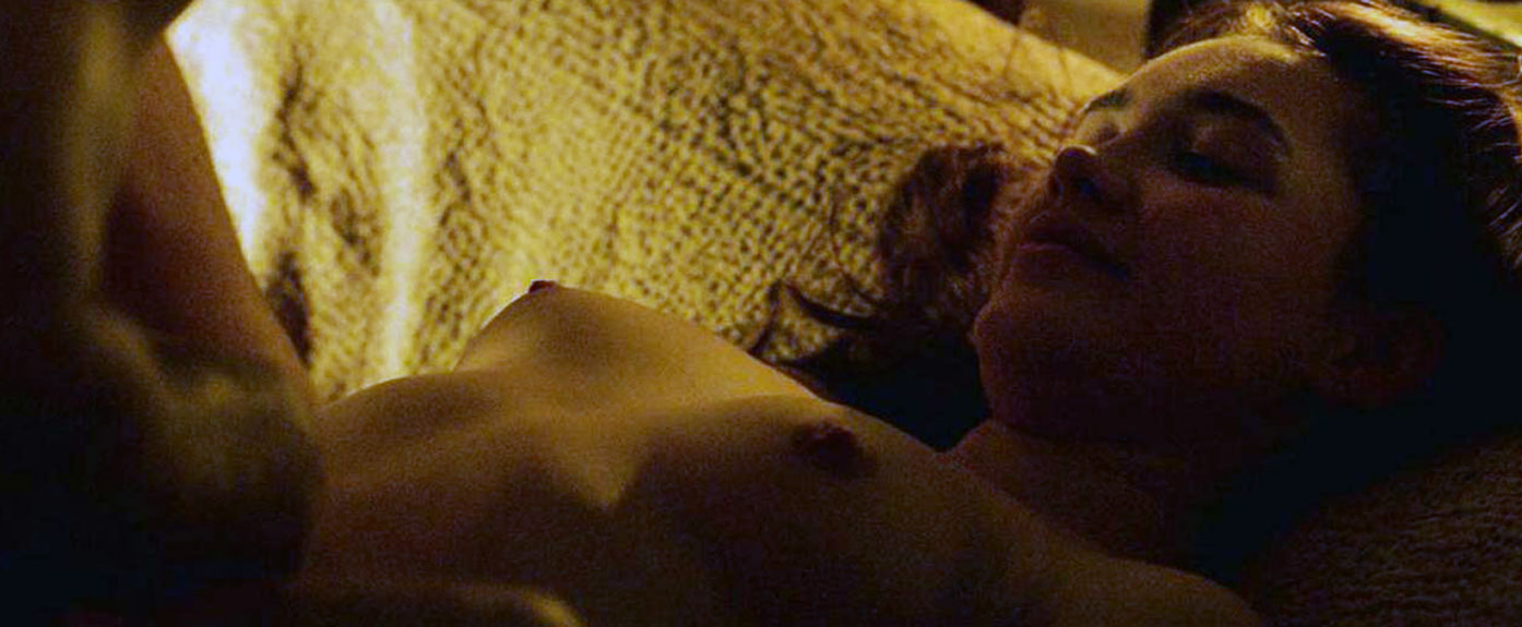 Florence Pugh Naked Movie Scenes & Hot Pics.