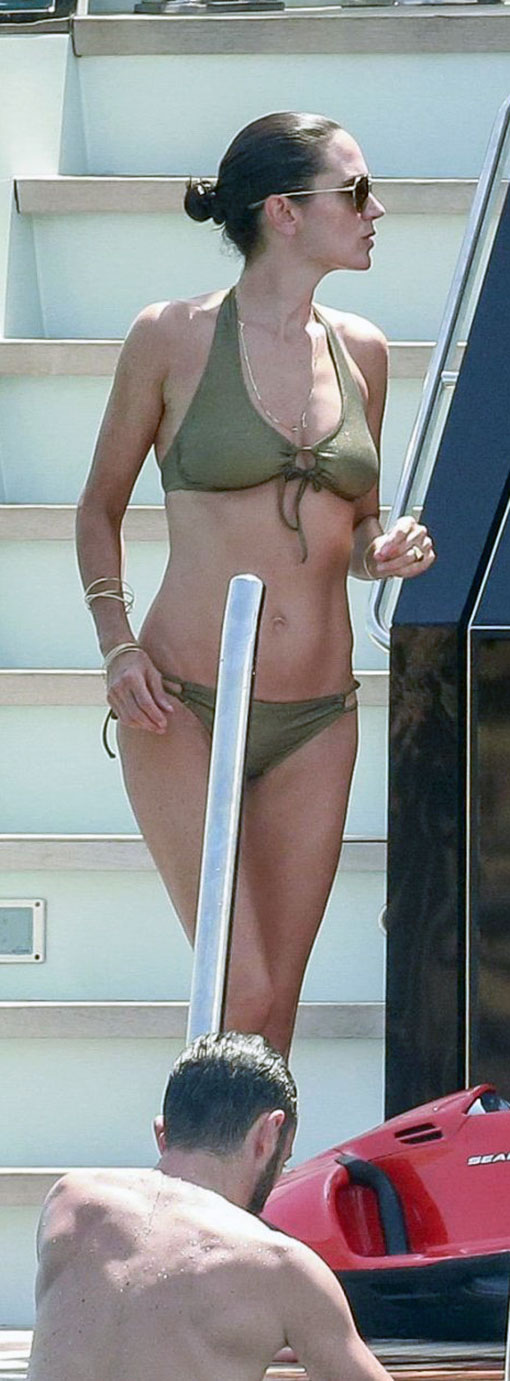 Jennifer Connelly nude naked sexy bikini hot topless94