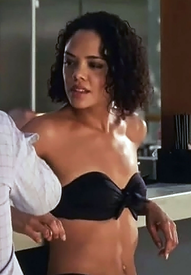 Tessa Thompson nude naked topless hot sexy cleavage3