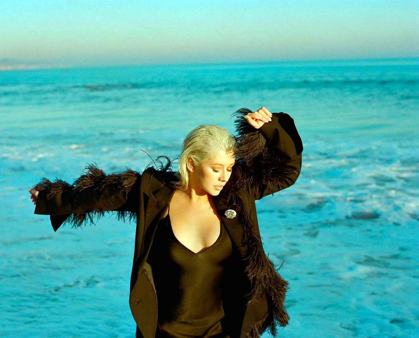 Christina Aguilera nude naked topless cleavage boobs ass nipples100