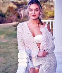 Kelsea Ballerini Hot and Sexy Photo Collection nude – Leaked Diaries
