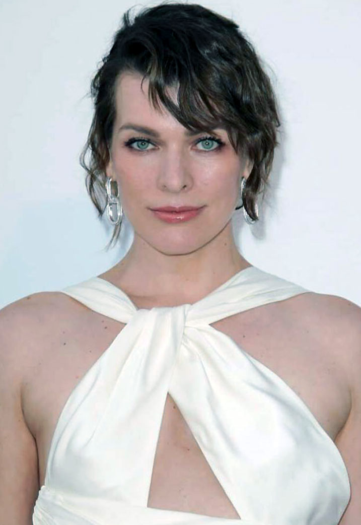Milla Jovovich nude naked sexy topless hot nipples100