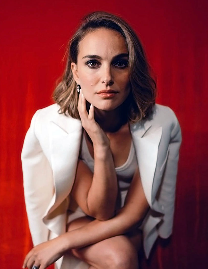 Natalie Portman nude naked sexy topless hot cleavage129
