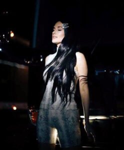 Kacey Musgraves Nude and Sexy Photos Collection – Leaked Diaries