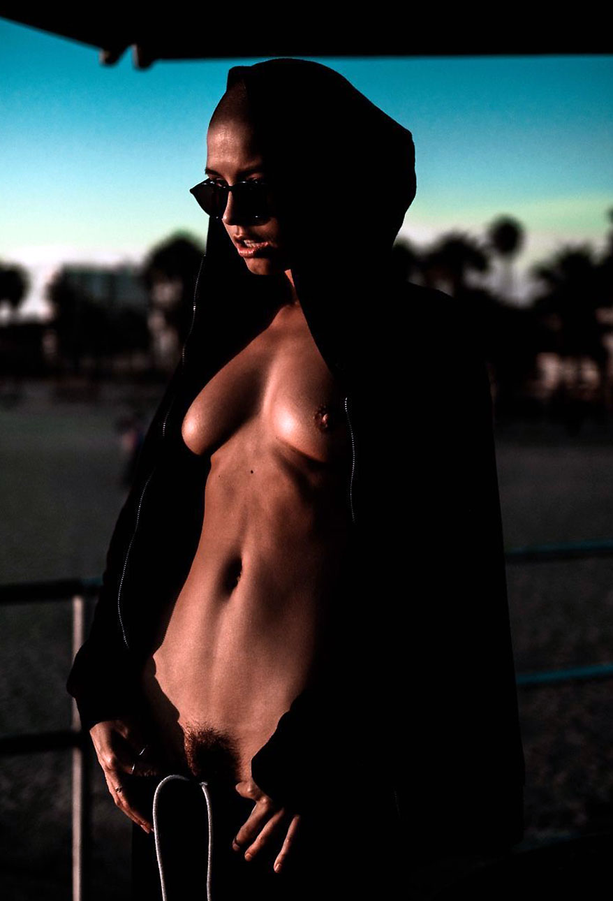 Marisa Papen nude topless sexy bikini feet leaked topless LeakedDiaries 94