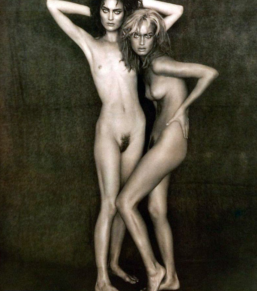 Amber Valletta Nude and Sexy Photos Collection.