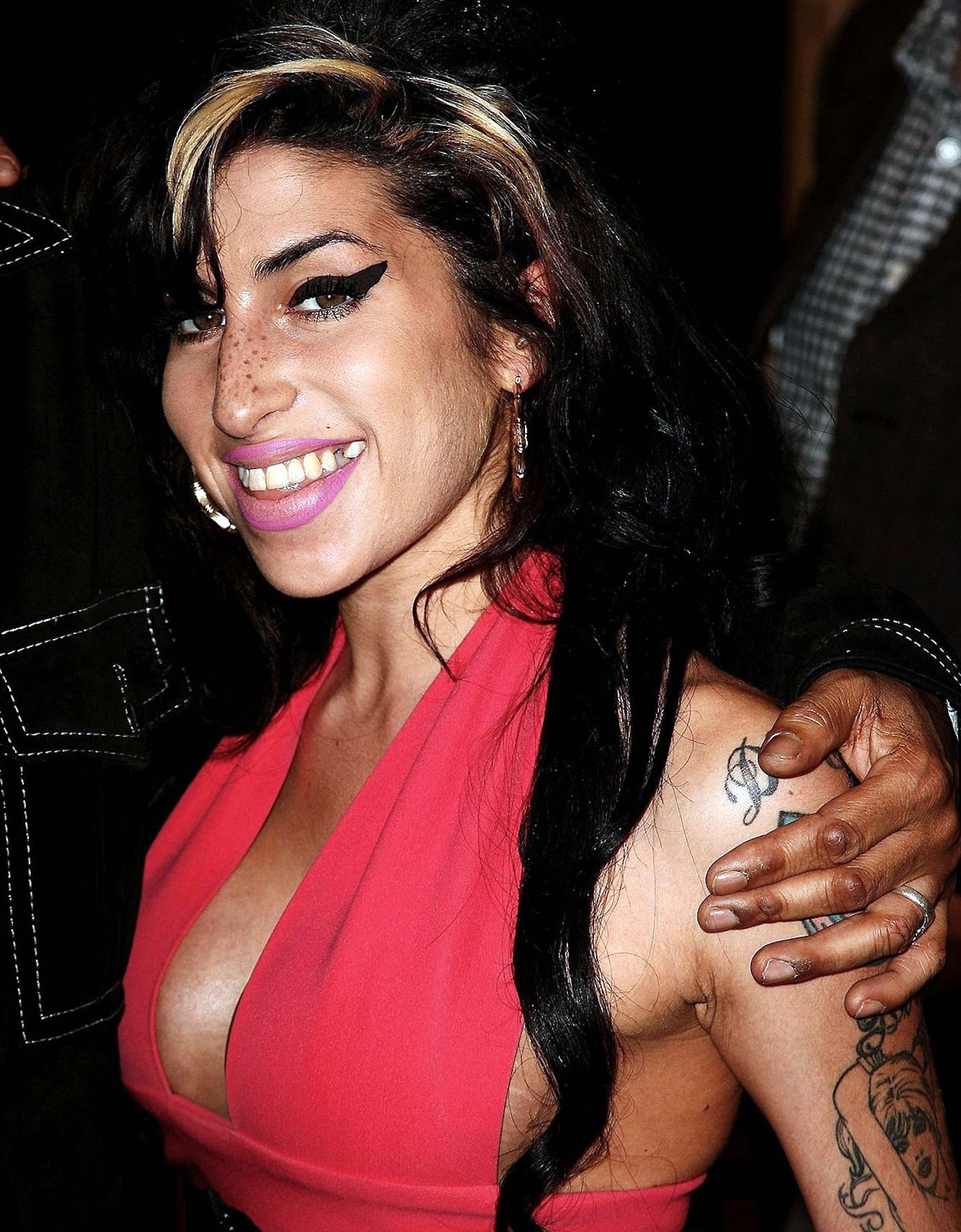 Amy Winehouse nude topless porn sexy bikini feet LeakedDiaries 34