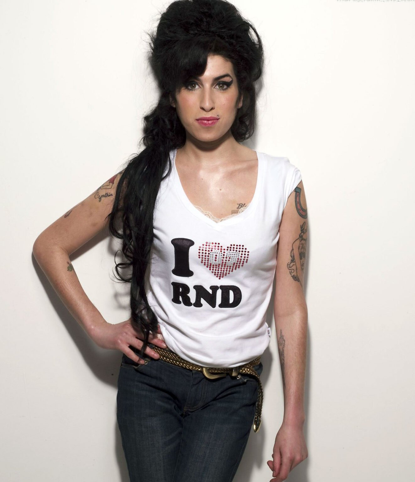 Amy Winehouse Nude and Hot Collection - 2021 nude – Leaked Diaries