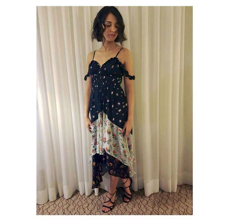 Naomi Scott Nude LEAKED and Sexy Photos nude – Leaked Diaries