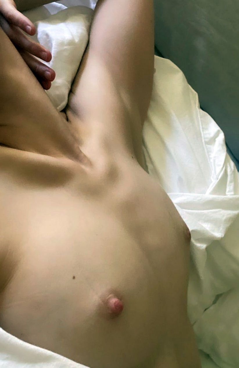 Sarah Gadon nude topless porn sexy LeakedDiaries 19