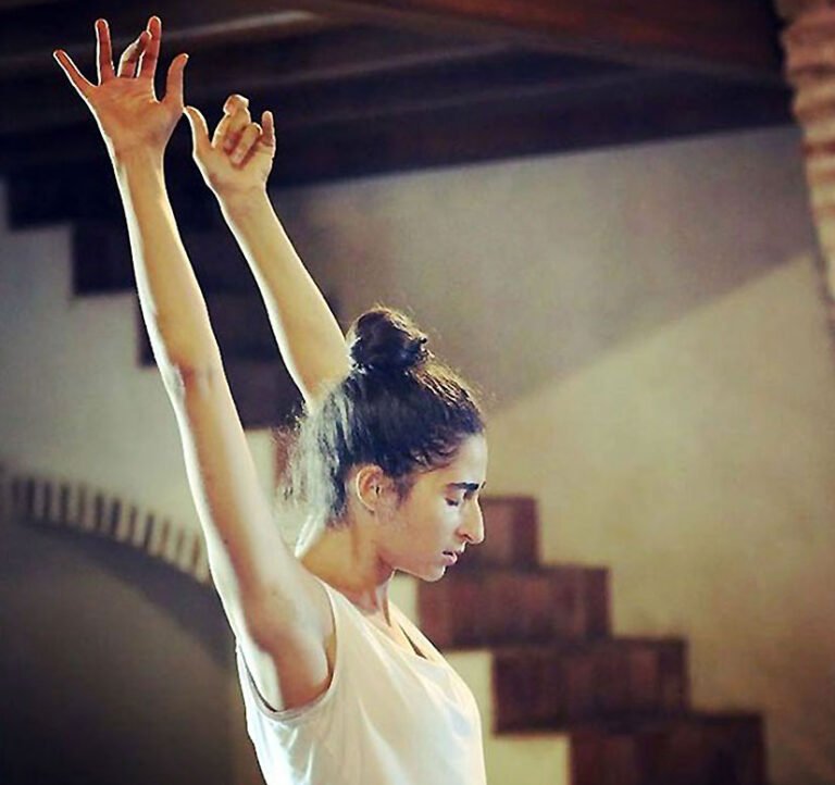 Alba Flores Nude and Sexy Photos Collection – Leaked Diaries