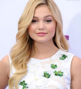 Olivia Holt Hot and Provocative Photos Collection – Leaked Diaries