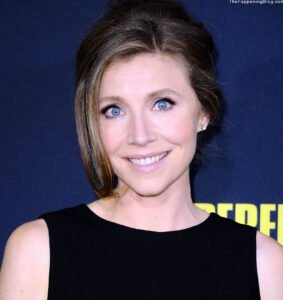 Sarah Chalke Topless and Sexy Pictures nude – Leaked Diaries